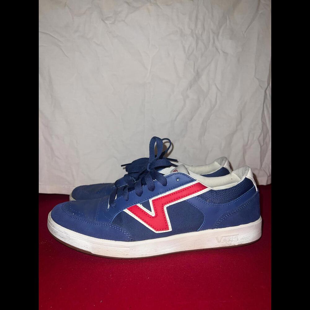 Stylish VANS Blue and Red Sneakers Men’s Size 11